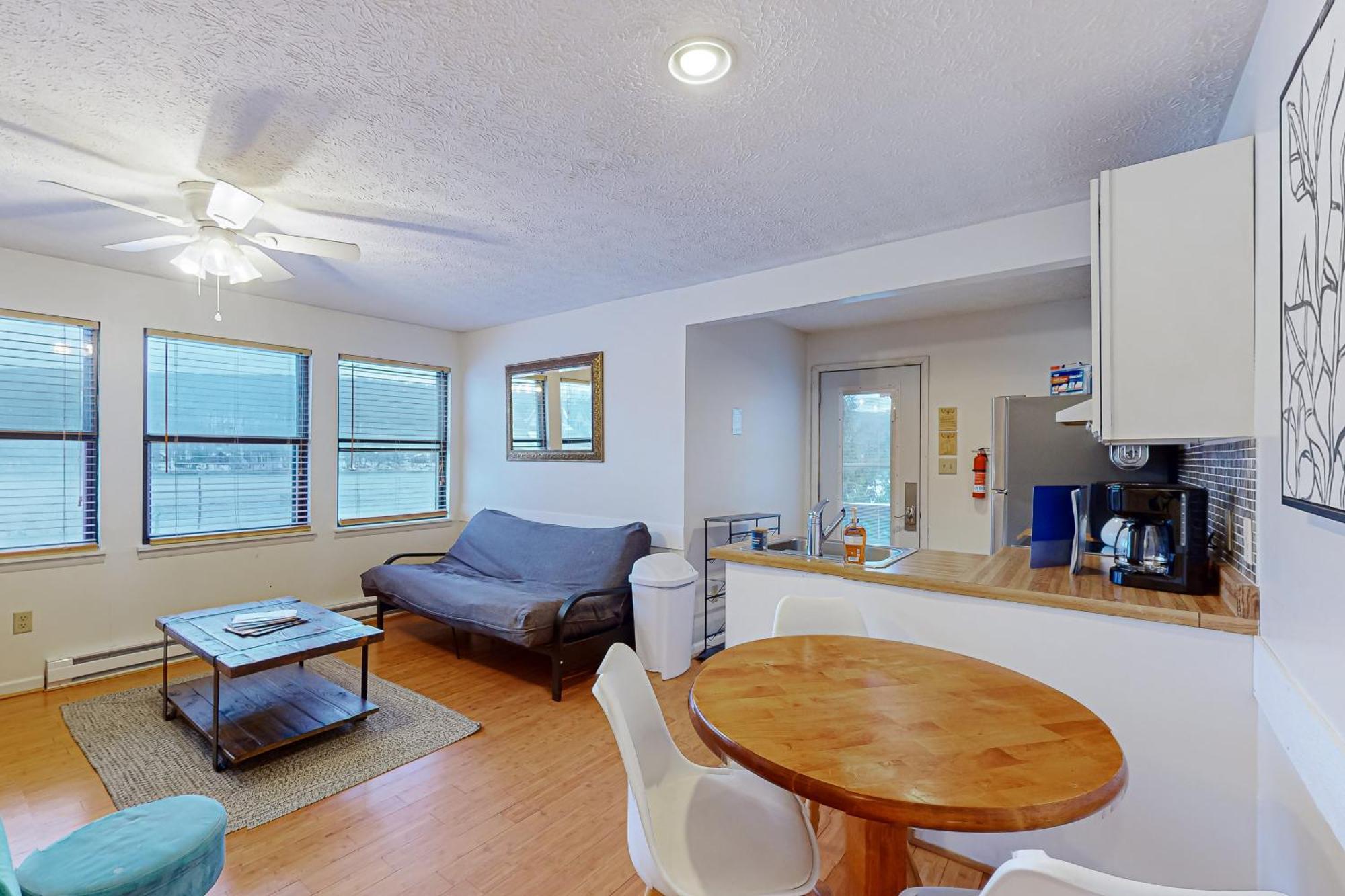 Jeffrey Lane Condos Thayerville Экстерьер фото